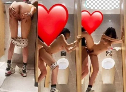 Hai đứa lôi em người yêu vào WC vụng trộm