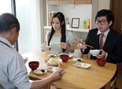 Con dâu nứng banh vùng kín ra cho bố chồng chịch